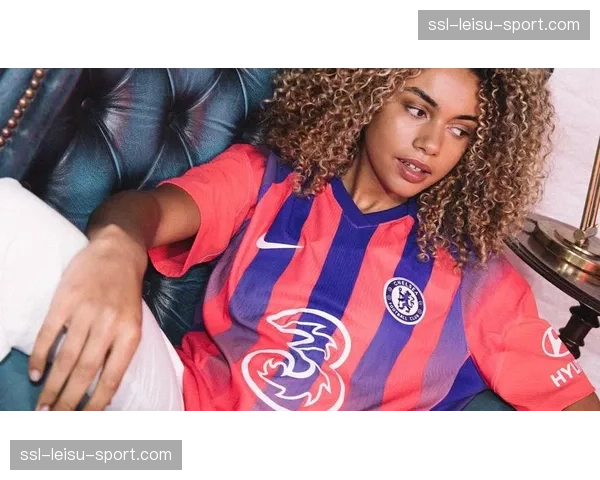 耐克发布多俱乐部联合欧冠淘汰赛专属球衣系列