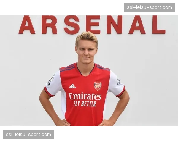 阿森纳中场厄德高因轻伤缺席训练，出战周末关键战成疑