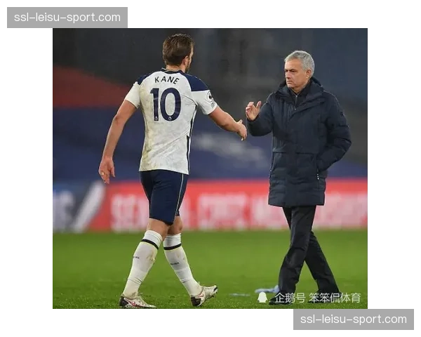 卫冕冠军康涅狄格大学爆冷止步32强，主帅赫尔利总结赛季