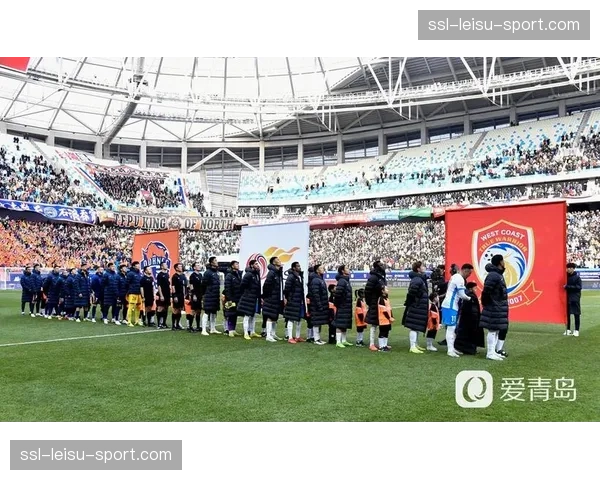 青岛同城德比0-0互交白卷，青岛海牛四次射门击中门框